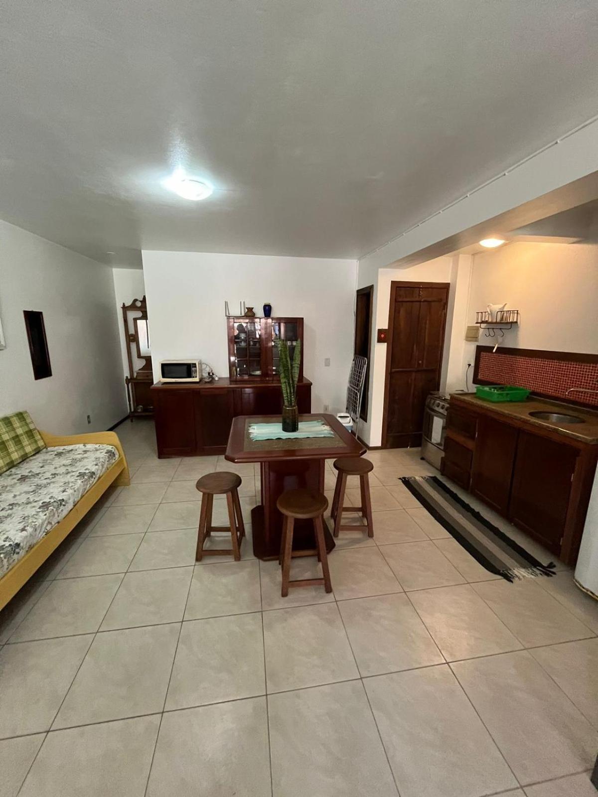 Residencial Casa Amarela Apartment *